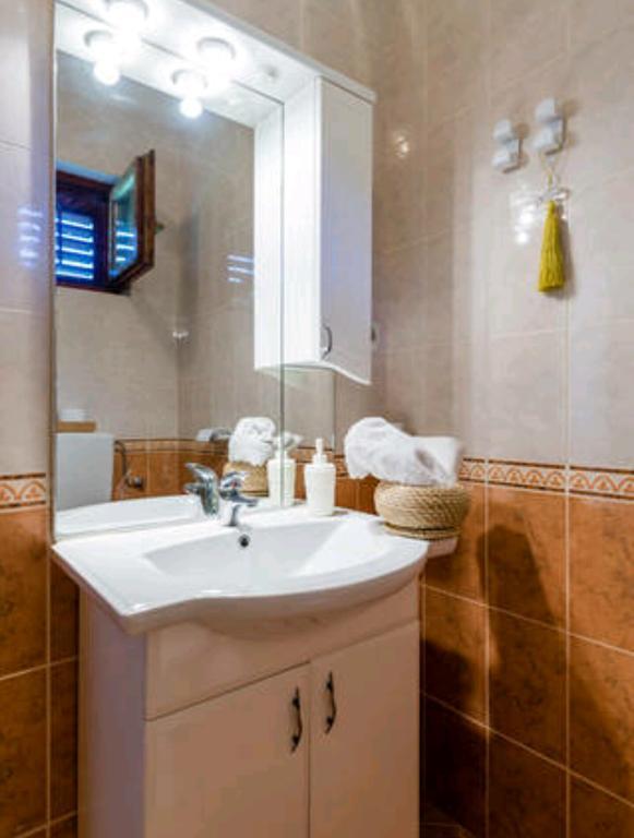 Apartments Bralic Vis Dış mekan fotoğraf