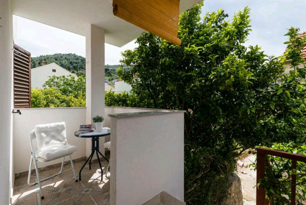 Apartments Bralic Vis Dış mekan fotoğraf